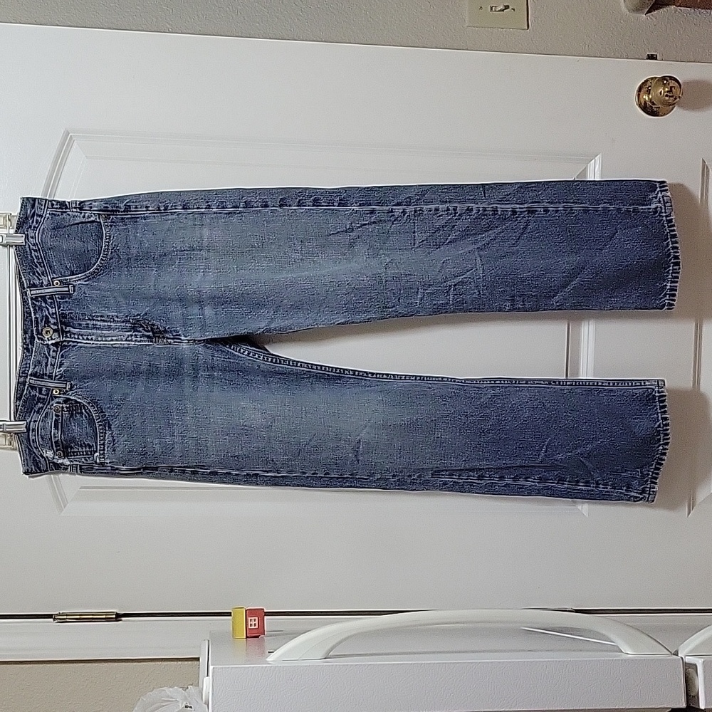 Levi's 100% cotton size 32X32 569's